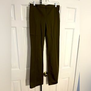 New w/tags. Philosophy di Alberta Ferretti olive green straight leg pants sz 6